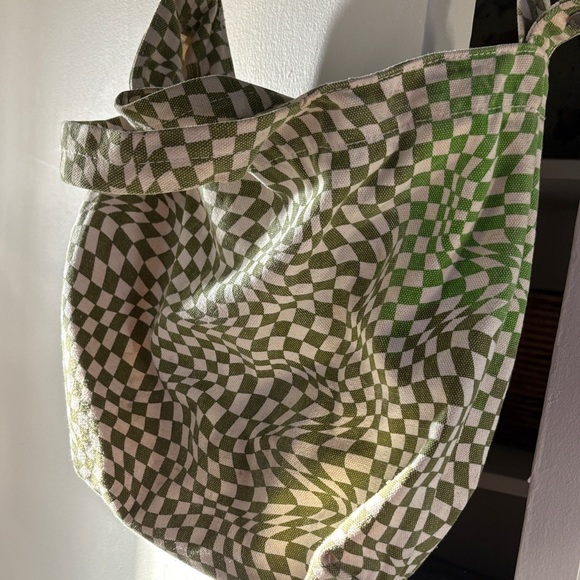 BAGGU Olive and White Optical Tote - Picture 3 of 3